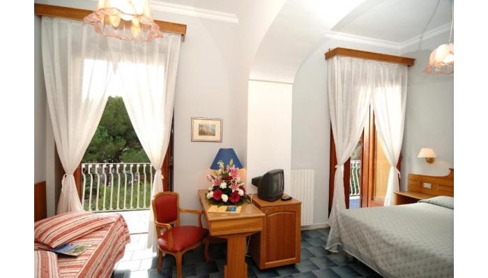 Hotel La Bussola poza 9