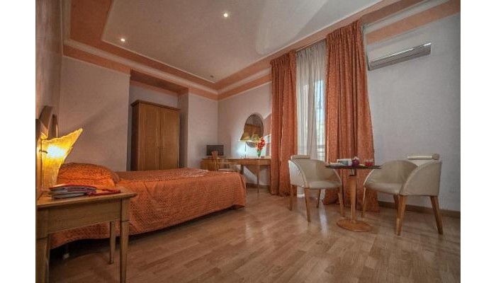 Hotel La Pace poza 6