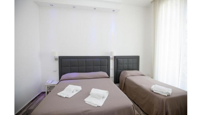 Hotel Napoli Garibaldi Square poza 11