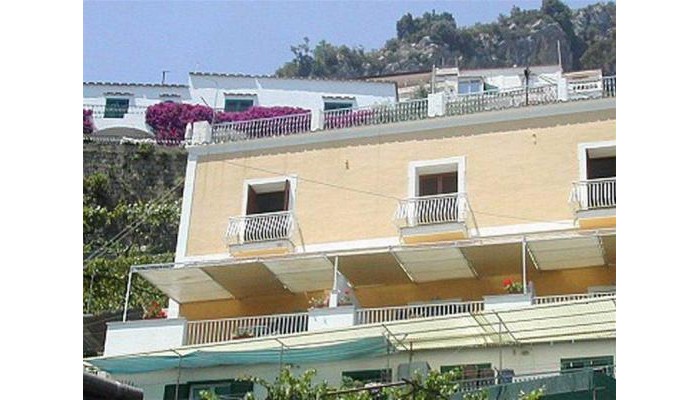 Villa Celentano poza 1