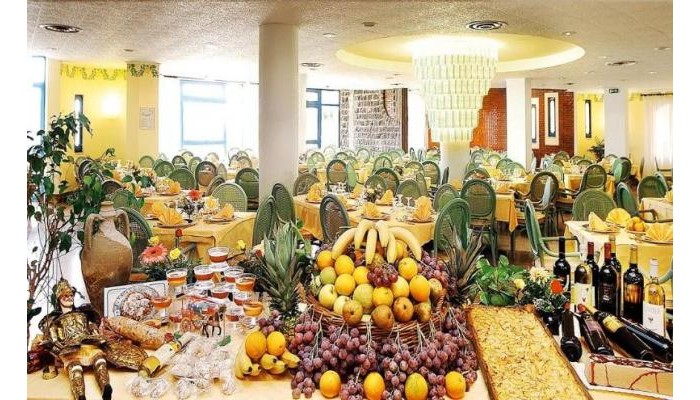 Hotel Sporting Baia poza 5