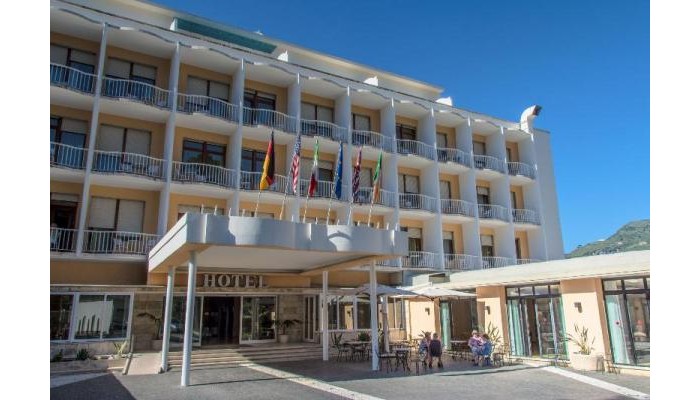 Grand Hotel Moon Valley poza 9