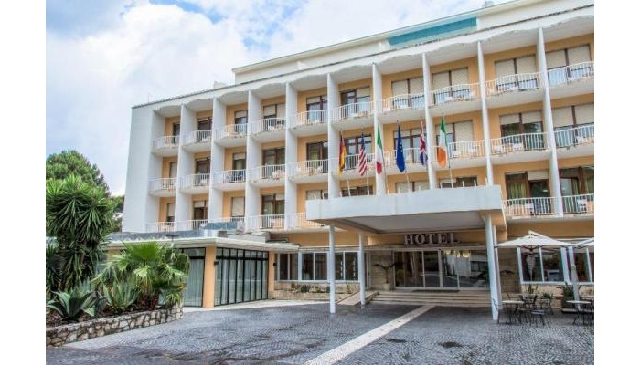 Grand Hotel Moon Valley poza 1